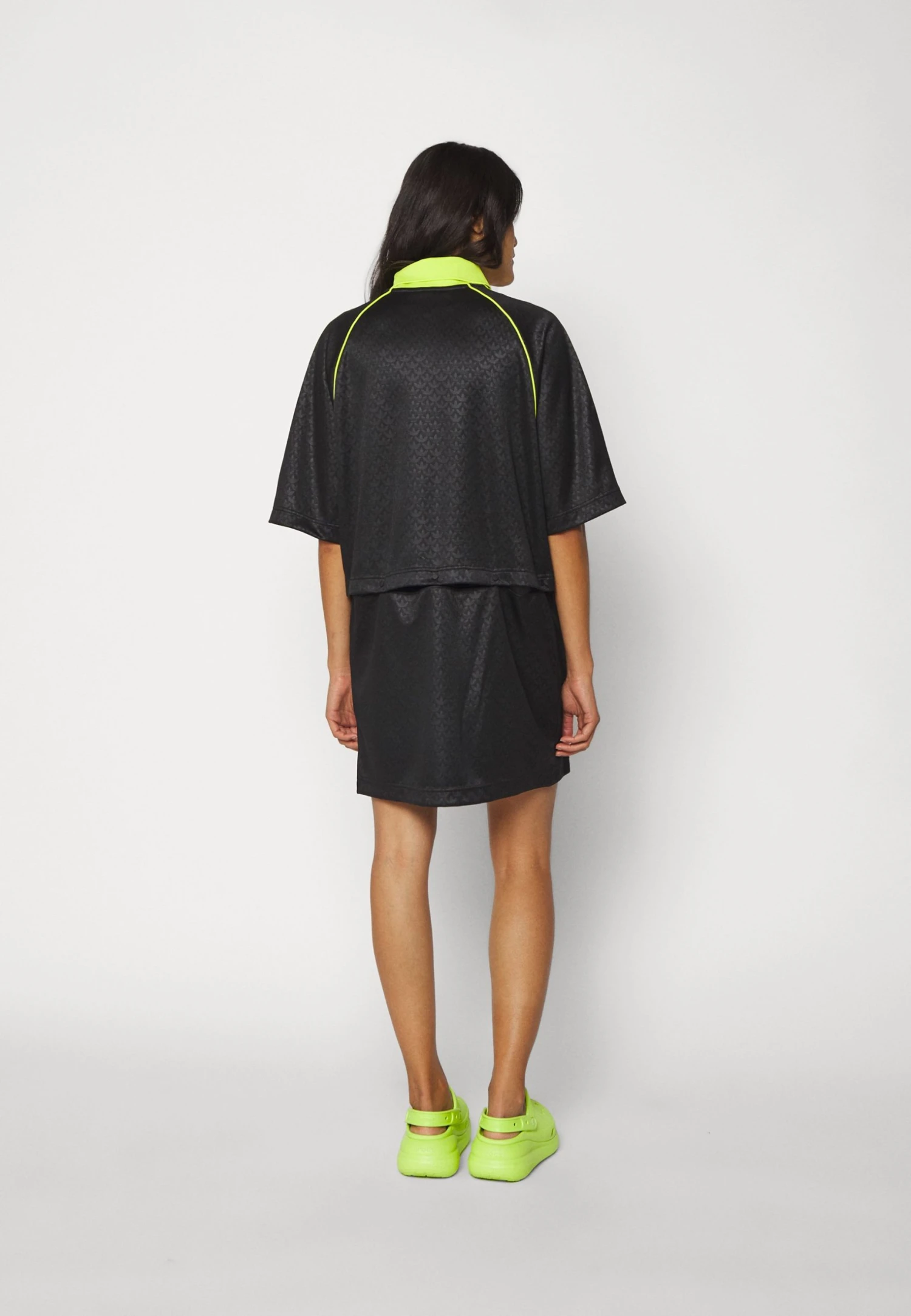 Adidas Originals Pique Tee Dress - Day Dress - Black 6 Adidas Originals Pique Tee Dress - Day Dress - Black - Image 4
