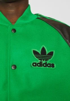 Adidas Originals Varsity - Bomber Jacket - Green/Black 17 Adidas Originals Varsity - Bomber Jacket - Green/Black -Adidas Shop 0d827f228a164e9ea77fa9ae63127cfe