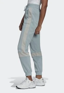 Adidas Originals Cuffed - Tracksuit Bottoms -Adidas Shop 0dd20050f5e24a02b1209d0c30f6c5f5