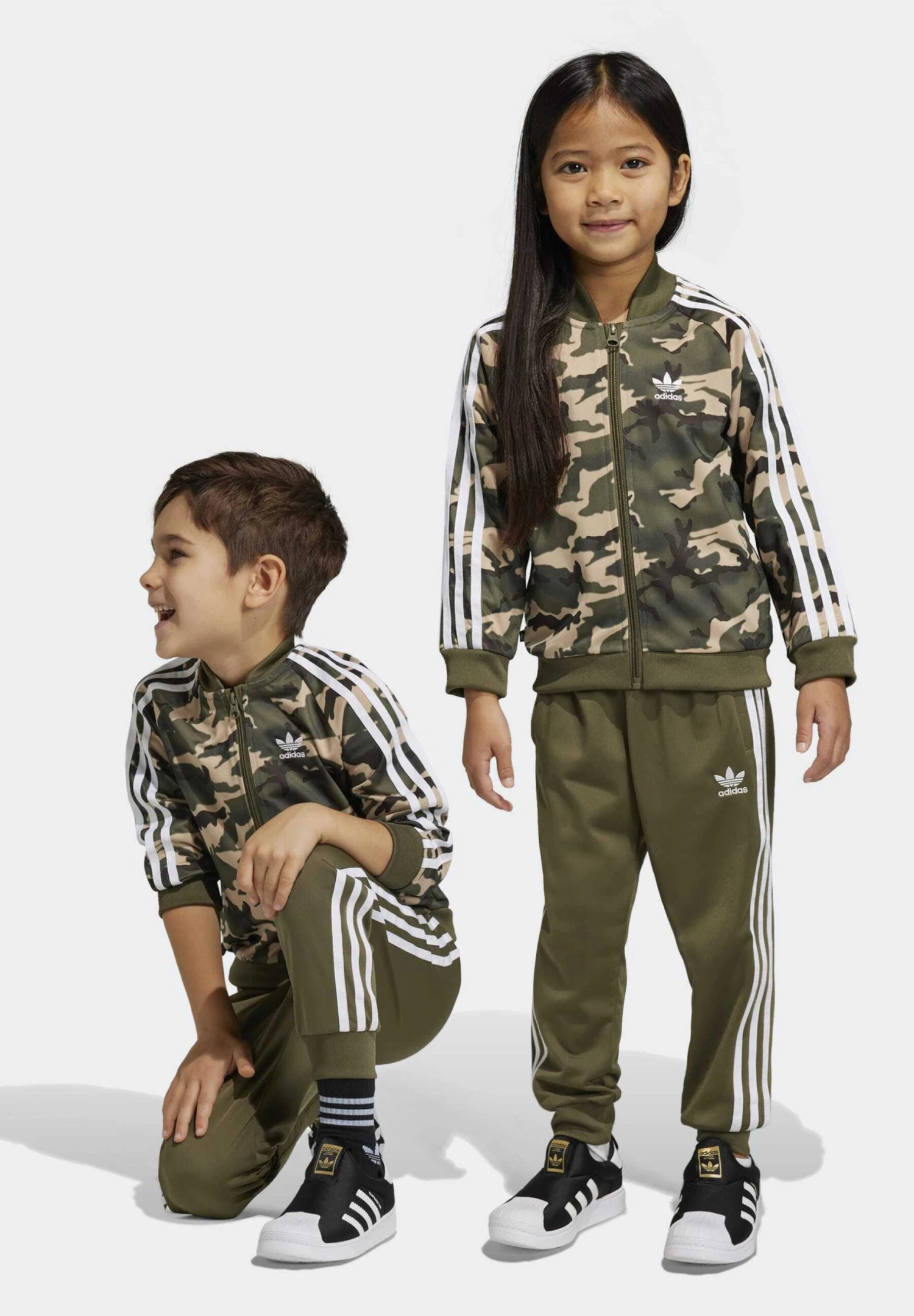 Adidas Originals Camo Sst Set - Zip-Up Sweatshirt - Magic Beige Multicolor 3 Adidas Originals Camo Sst Set - Zip-Up Sweatshirt - Magic Beige Multicolor