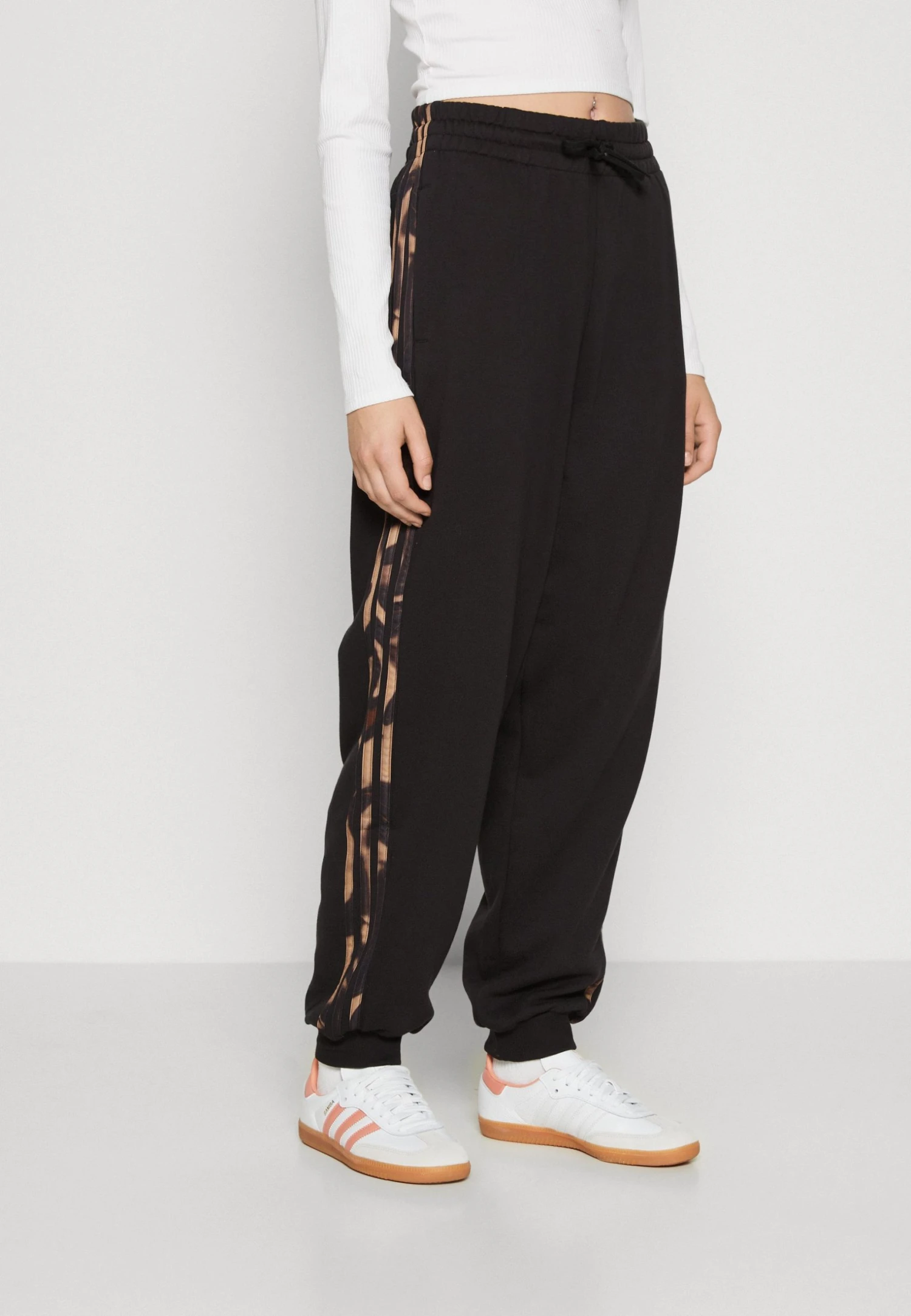 Adidas Sportswear Vibaop- Tracksuit Bottoms - Black/Multicolor 3 Adidas Sportswear Vibaop- Tracksuit Bottoms - Black/Multicolor