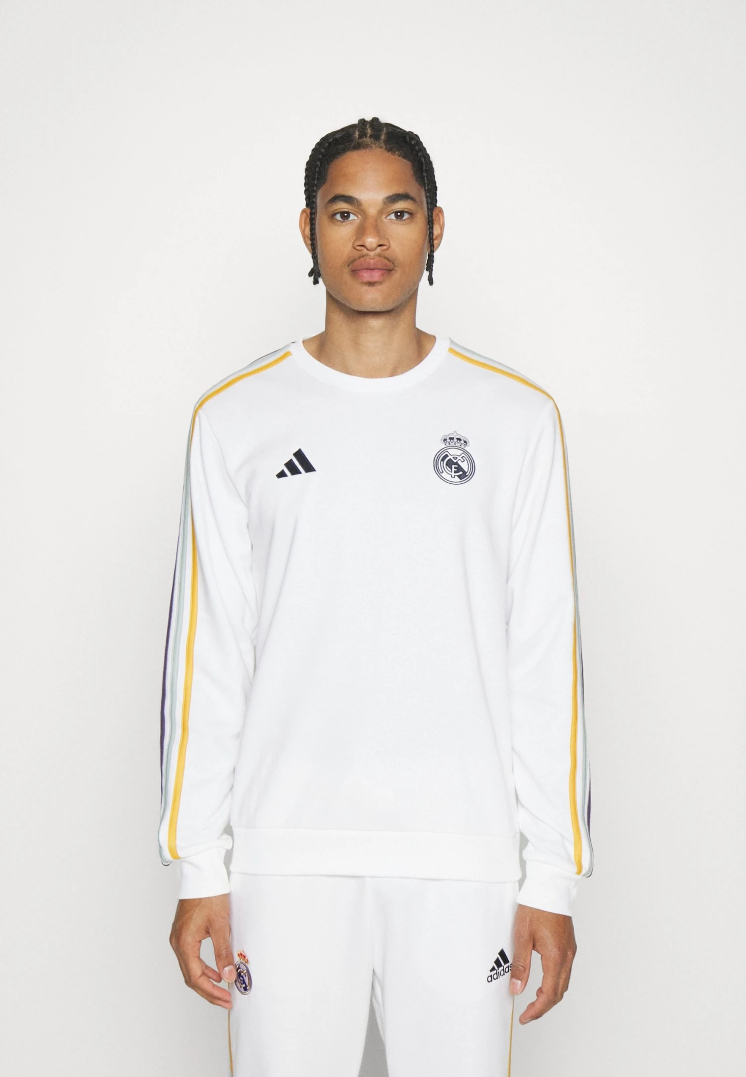 ADIDAS PERFORMANCE Real Madrid Crew - Club Wear - White 3 ADIDAS PERFORMANCE Real Madrid Crew - Club Wear - White