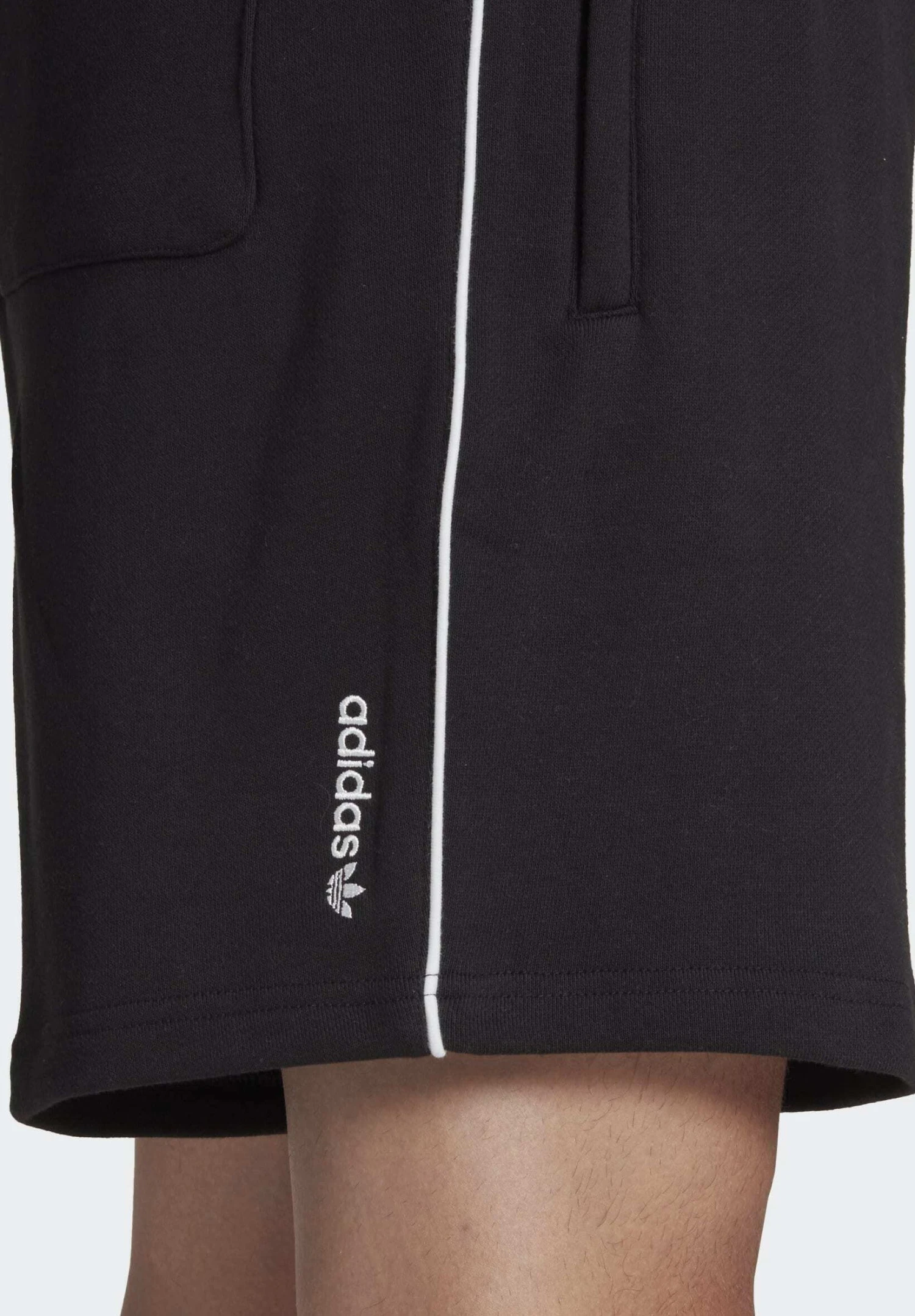 Adidas Originals Seasonal Archive - Tracksuit Bottoms - Black 6 Adidas Originals Seasonal Archive - Tracksuit Bottoms - Black - Image 4