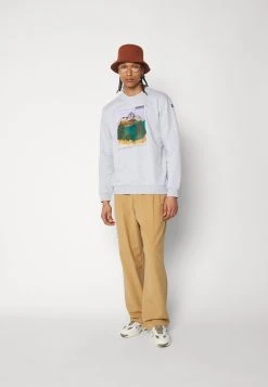 Adidas Originals Crew - Sweatshirt - Light Grey Heather -Adidas Shop 23f9e0f439074ea3919a9b45aa194d4a