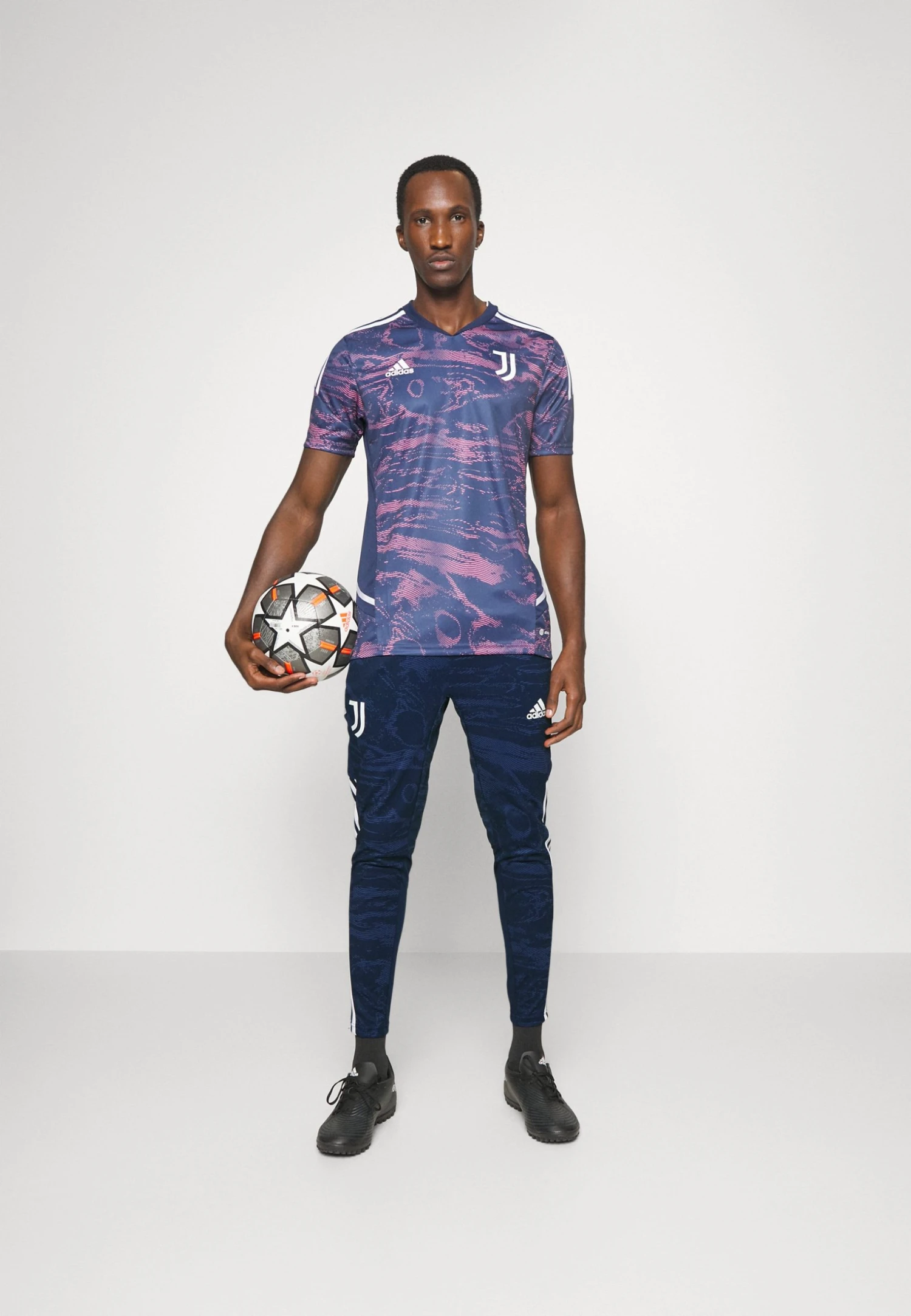 ADIDAS PERFORMANCE Juventus Turin Trainings Pant - Club Wear - Tech Indigo/Night Indigo 4 ADIDAS PERFORMANCE Juventus Turin Trainings Pant - Club Wear - Tech Indigo/Night Indigo - Image 2