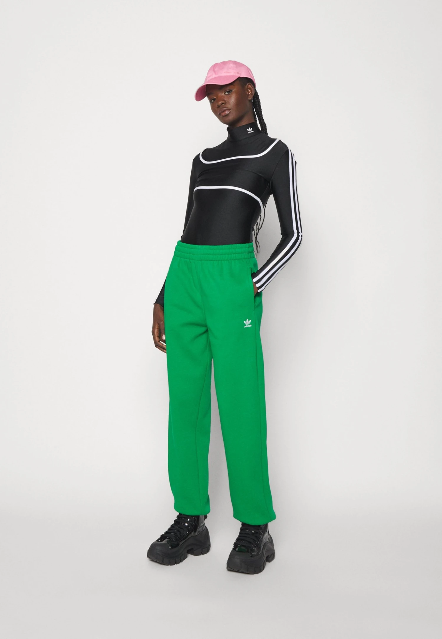 Adidas Originals Essentials - Tracksuit Bottoms - Green 7 Adidas Originals Essentials - Tracksuit Bottoms - Green - Image 5