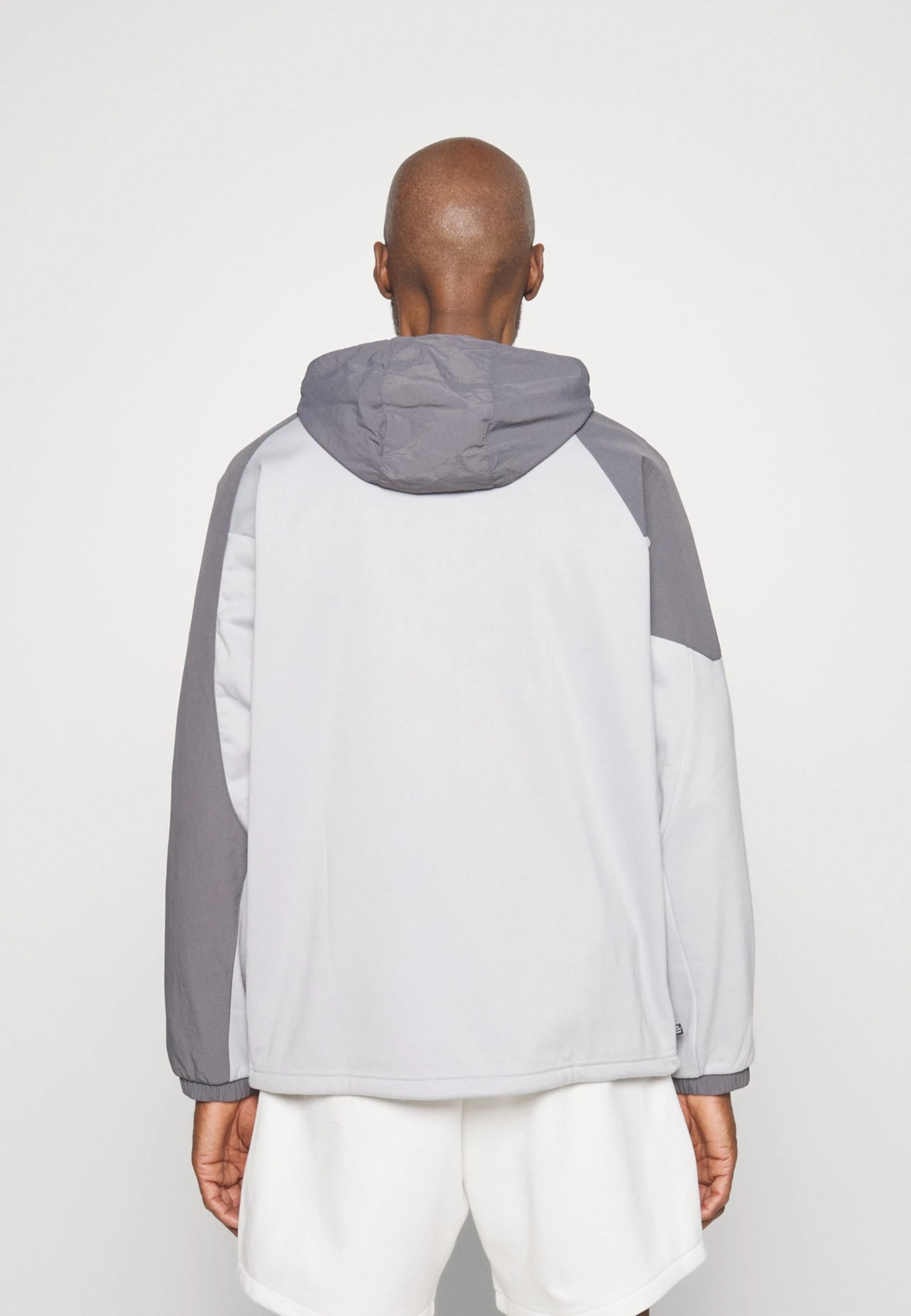 Adidas Originals Winter- Zip-Up Sweatshirt - Grey 6 Adidas Originals Winter- Zip-Up Sweatshirt - Grey - Image 4