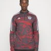 ADIDAS PERFORMANCE Fc Bayern München Trainings - Club Wear - Red/Grey Six 2 ADIDAS PERFORMANCE Fc Bayern München Trainings - Club Wear - Red/Grey Six -Adidas Shop 321a48b602d94c19bcc222380d685359