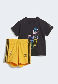 Adidas Originals X James Jarvis Set - Shorts - Black Crew Yellow -Adidas Shop 366a0ebb5a5a44abbf67ab24f1e851c1
