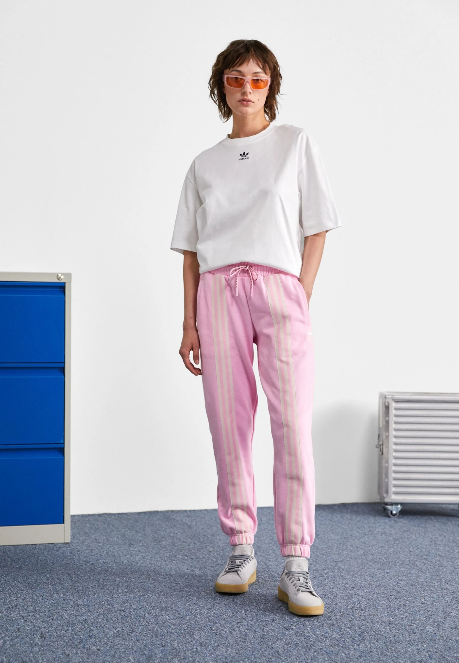 Adidas Originals Adicolor 70S Pants - Tracksuit Bottoms - True Pink 4 Adidas Originals Adicolor 70S Pants - Tracksuit Bottoms - True Pink - Image 2