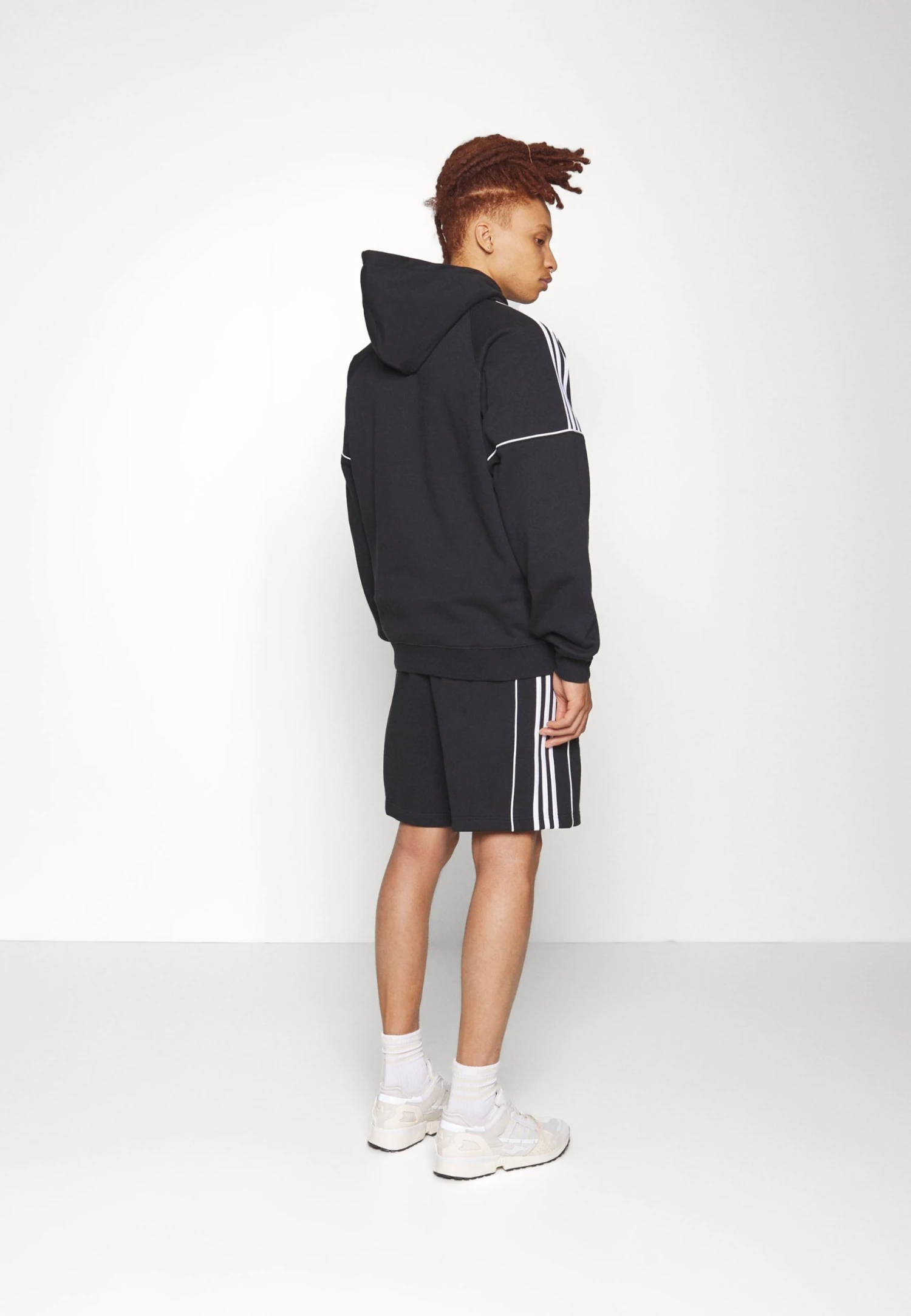 Adidas Originals Shorts - Black 7 Adidas Originals Shorts - Black - Image 5