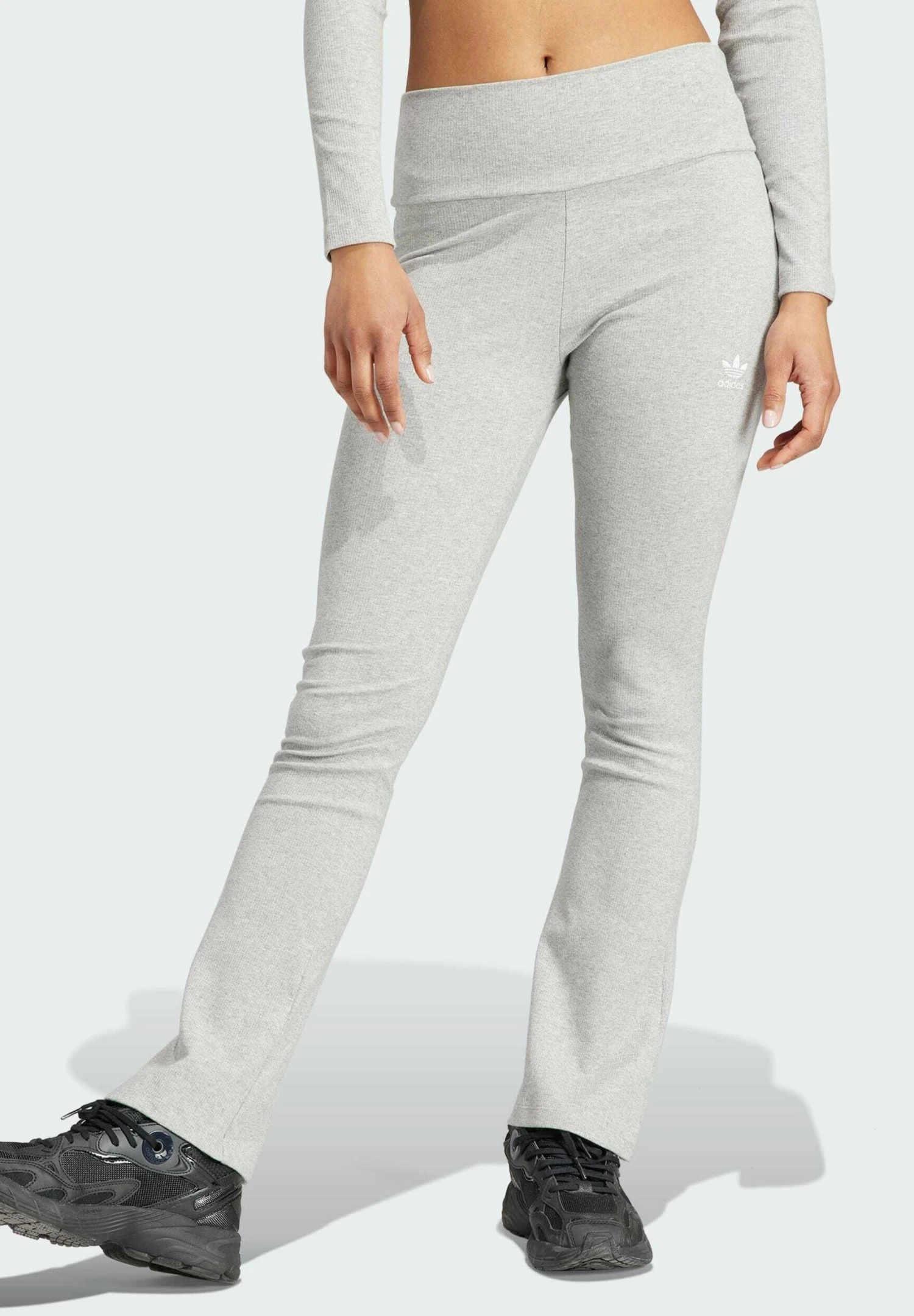 Adidas Originals Essentials Flared - Trousers - Medium Grey Heather 3 Adidas Originals Essentials Flared - Trousers - Medium Grey Heather