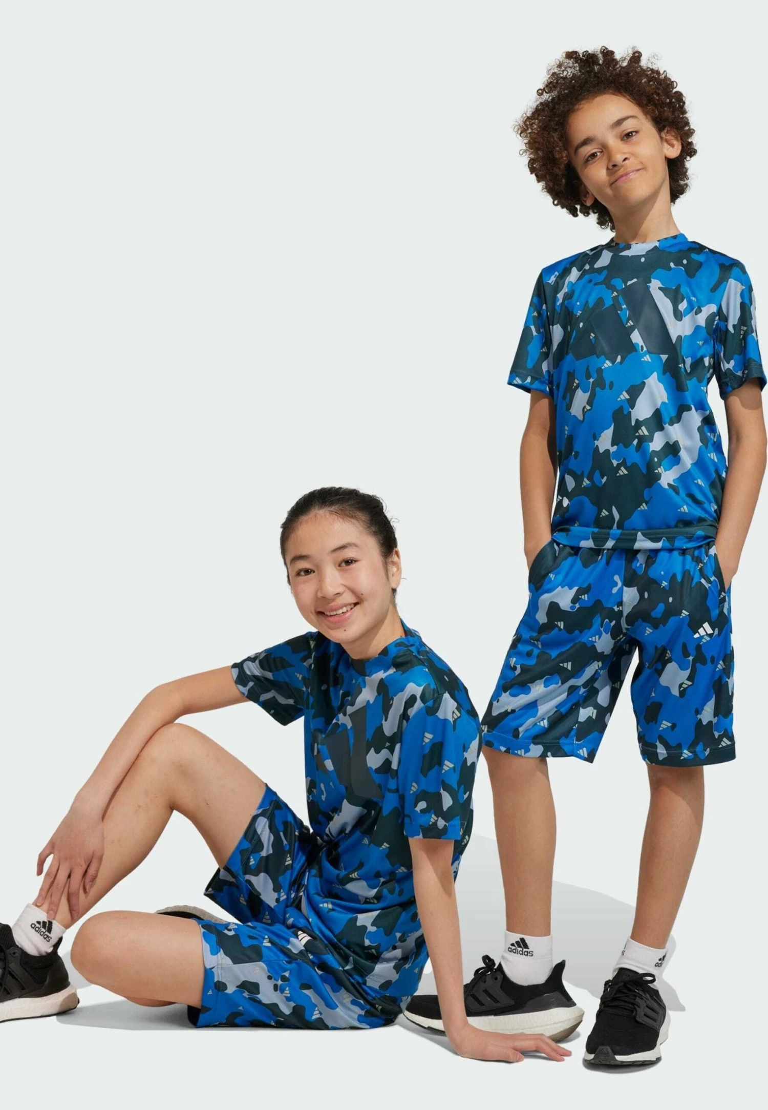 Adidas Sportswear Train Essentials Seasonal Aeroready Allover Pr - Shorts - Silver /Blue/Bright Royal/Arctic Night 4 Adidas Sportswear Train Essentials Seasonal Aeroready Allover Pr - Shorts - Silver /Blue/Bright Royal/Arctic Night - Image 2