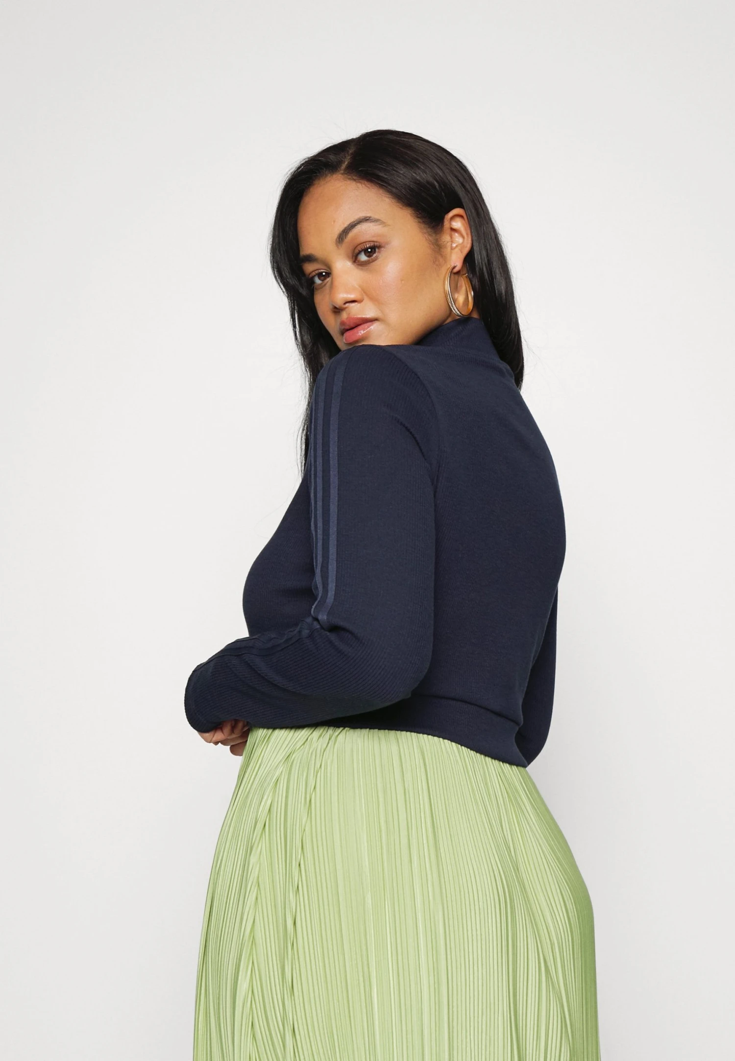 Adidas Originals Cropped - Long Sleeved Top - Legend Ink 5 Adidas Originals Cropped - Long Sleeved Top - Legend Ink - Image 3