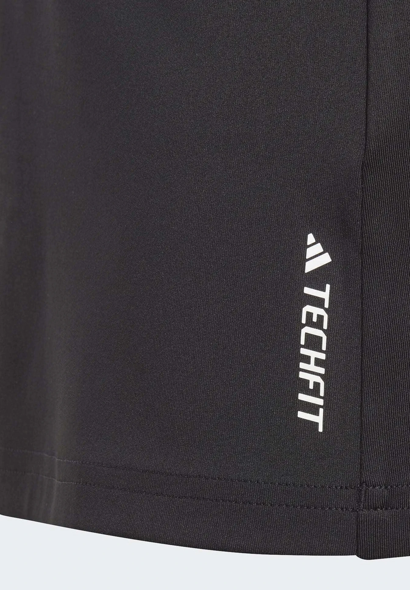 ADIDAS PERFORMANCE Aeroready Techfit- Top - Black White 7 ADIDAS PERFORMANCE Aeroready Techfit- Top - Black White - Image 5