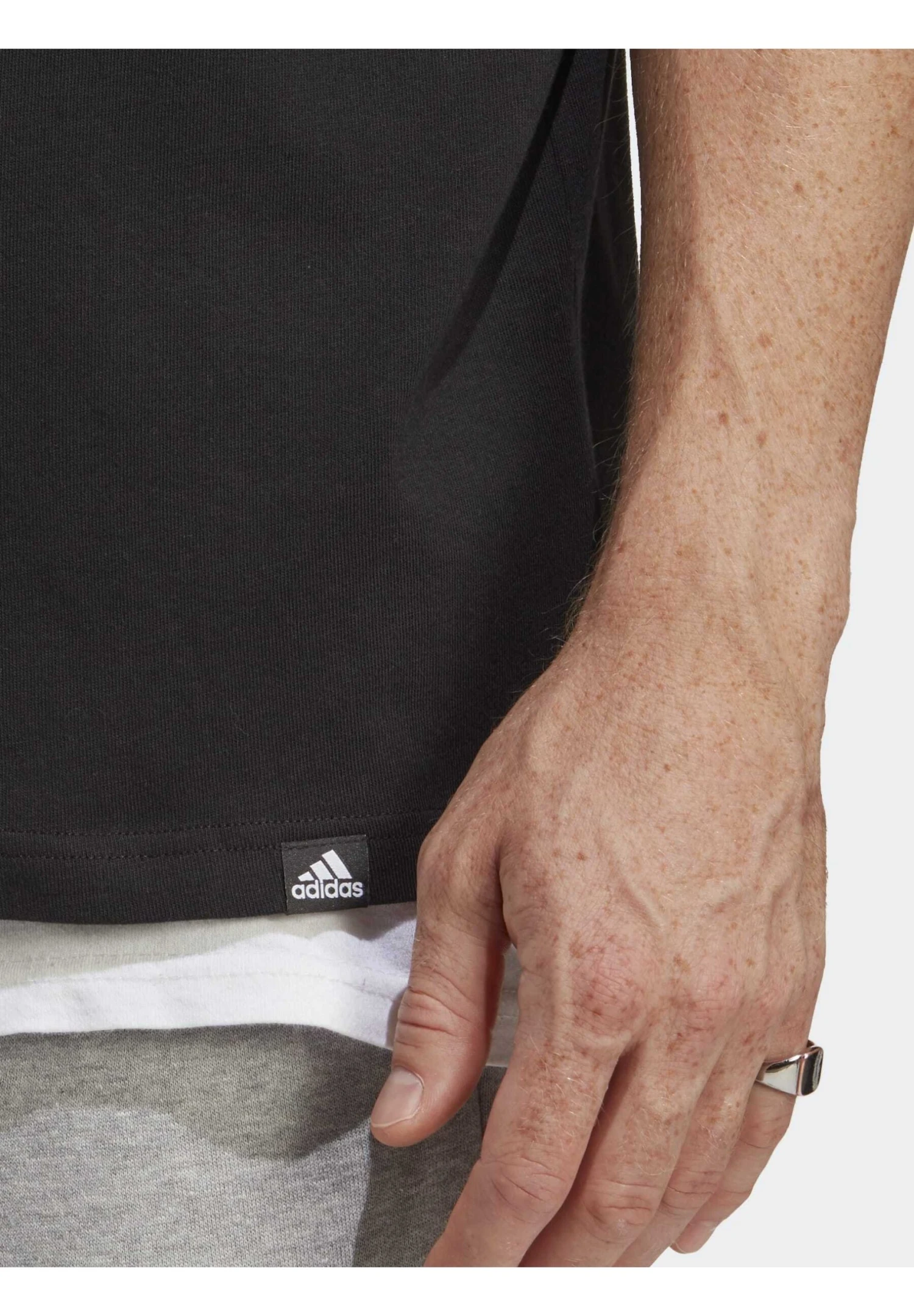 ADIDAS PERFORMANCE Graphic Unisex - Print T-Shirt - Black 6 ADIDAS PERFORMANCE Graphic Unisex - Print T-Shirt - Black - Image 4