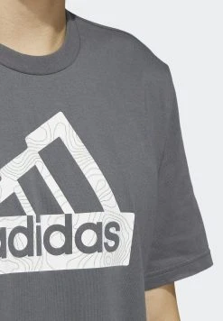 Adidas Sportswear City Escape Graphic Tee - Print T-Shirt - Grey Five -Adidas Shop 511cecaac3284faeaa353c0641c78196