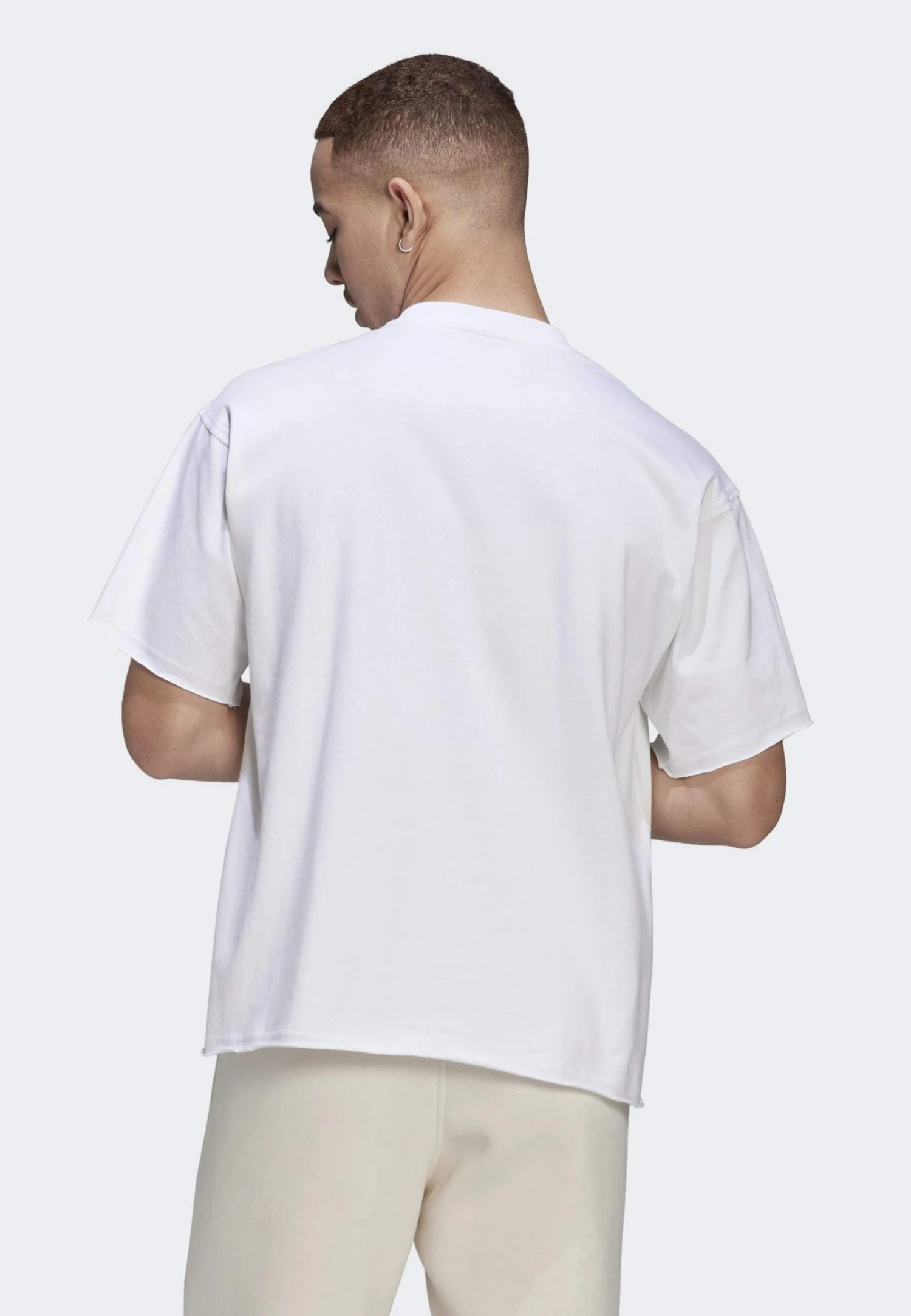 Adidas Originals Print T-Shirt - White 4 Adidas Originals Print T-Shirt - White - Image 2