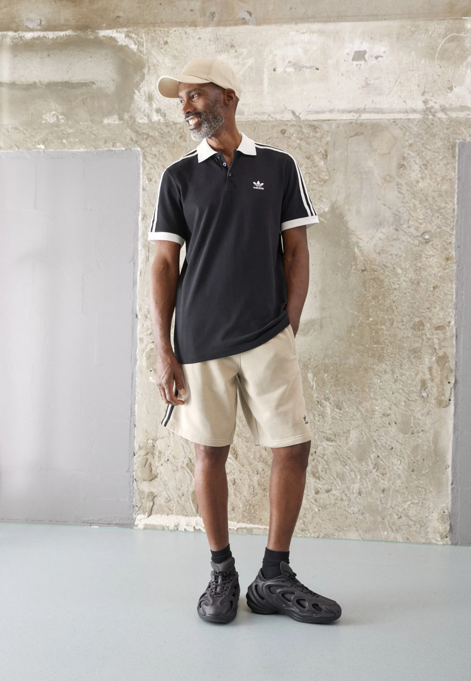 Adidas Originals 3-Stripe - Tracksuit Bottoms - Beige 4 Adidas Originals 3-Stripe - Tracksuit Bottoms - Beige - Image 2