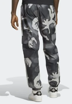 Adidas Originals Graphics Camo - Cargo Trousers - Black -Adidas Shop 63a7167045064c69902b5e060dc44824