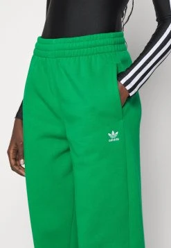 Adidas Originals Essentials - Tracksuit Bottoms - Green 17 Adidas Originals Essentials - Tracksuit Bottoms - Green -Adidas Shop 67b08f67e0064bd98561e7621766149c