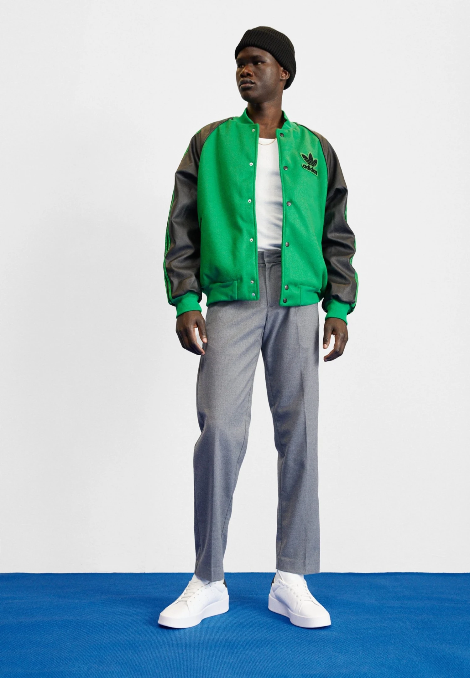 Adidas Originals Varsity - Bomber Jacket - Green/Black 4 Adidas Originals Varsity - Bomber Jacket - Green/Black - Image 2