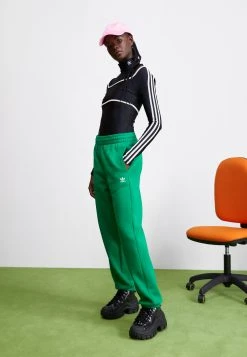 Adidas Originals Essentials - Tracksuit Bottoms - Green 11 Adidas Originals Essentials - Tracksuit Bottoms - Green -Adidas Shop 6f757a6c2e6f4856abccea893ef30834