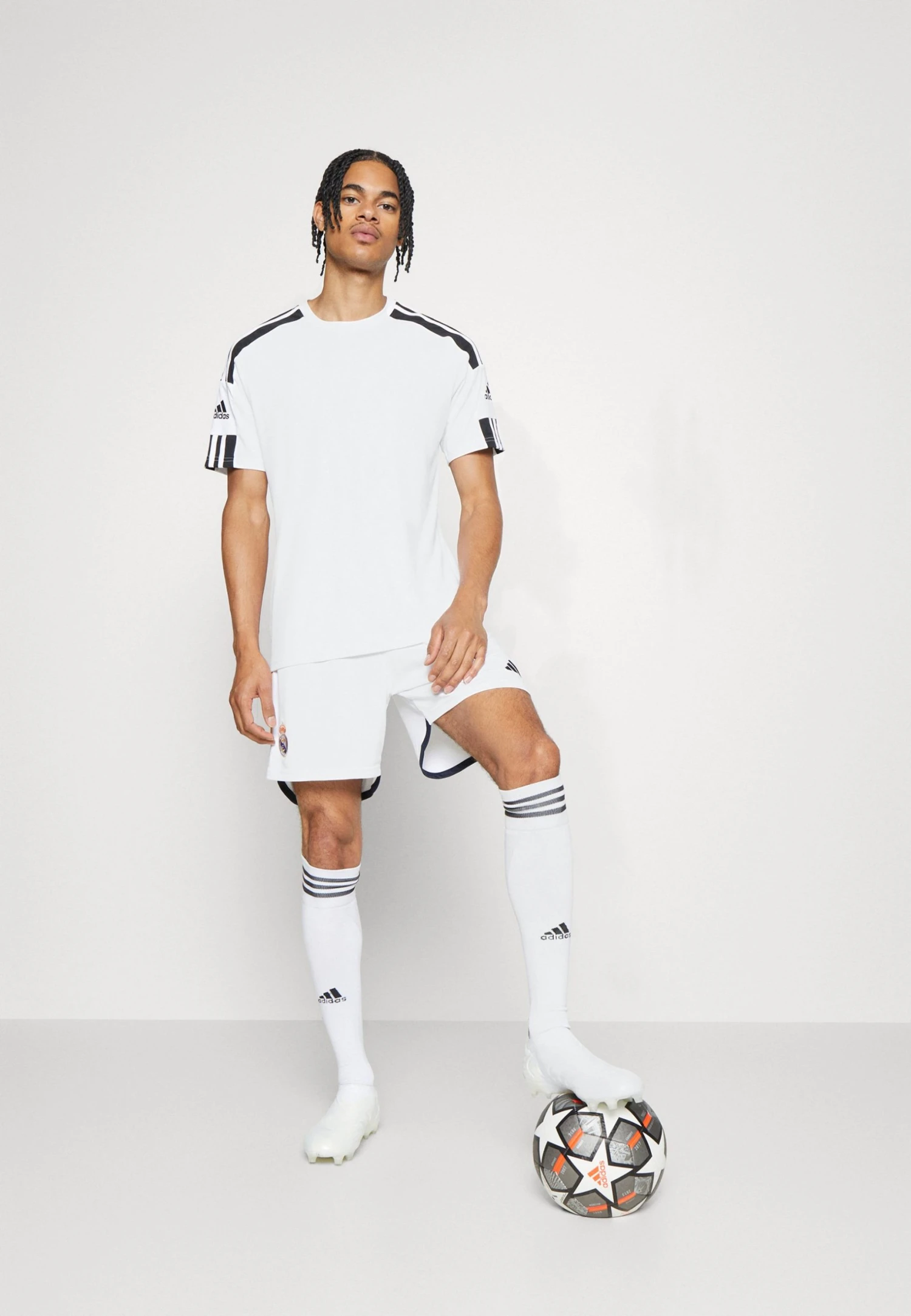 ADIDAS PERFORMANCE Real Madrid Home - Club Wear - White 4 ADIDAS PERFORMANCE Real Madrid Home - Club Wear - White - Image 2