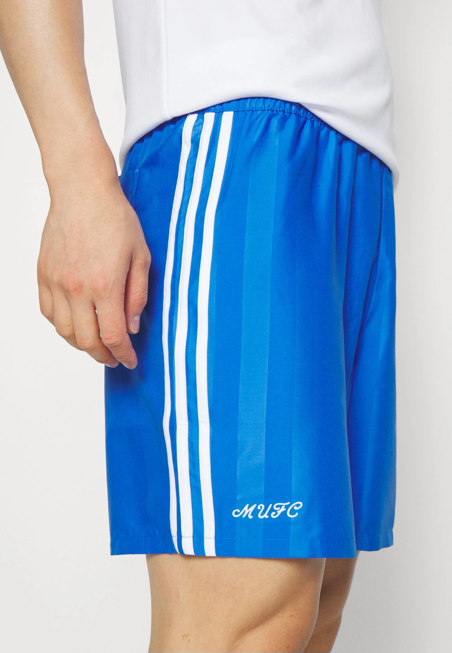 Adidas Originals Manchester United - Club Wear - Blue 7 Adidas Originals Manchester United - Club Wear - Blue - Image 5