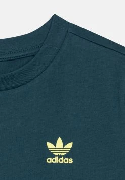 Adidas Originals Tee Junior Unisex - Basic T-Shirt - Arctic Night/Pulse Yellow -Adidas Shop 7ed137ca3899452693f710641a02456b