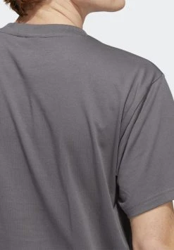 Adidas Originals Hypersport Mult - Print T-Shirt - Grey Five -Adidas Shop 875c270f5fb2426a9427711ebf4a23ca