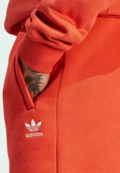 Adidas Originals Essential- Shorts - Preloved Red -Adidas Shop 88e19ec9ffaa4086a1ed3e8df39c3e1a