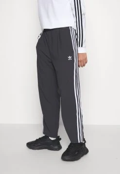 Adidas Originals Pant - Tracksuit Bottoms 11 Adidas Originals Pant - Tracksuit Bottoms -Adidas Shop 88f4c780a9eb45689a6d4723bb682cef