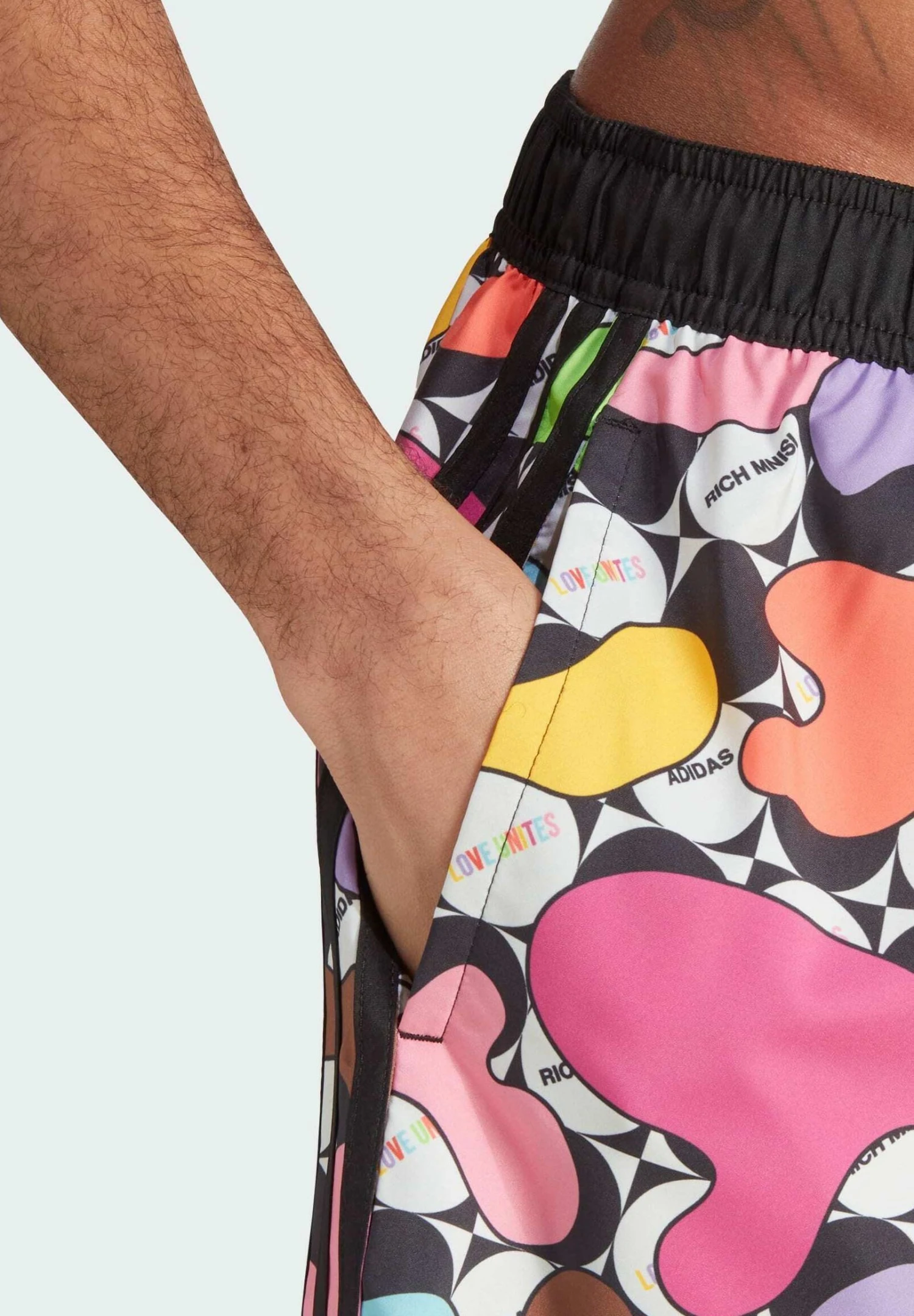 Adidas Sportswear Rich Mnisi Clx Shorts Gender Neutral - Swimming Shorts - Black/Off White 7 Adidas Sportswear Rich Mnisi Clx Shorts Gender Neutral - Swimming Shorts - Black/Off White - Image 5