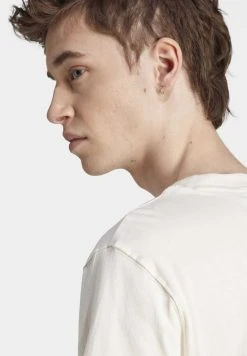 Adidas Originals Essential - Basic T-Shirt - White -Adidas Shop 935560bb8c444e5da5c32ec651c532a9