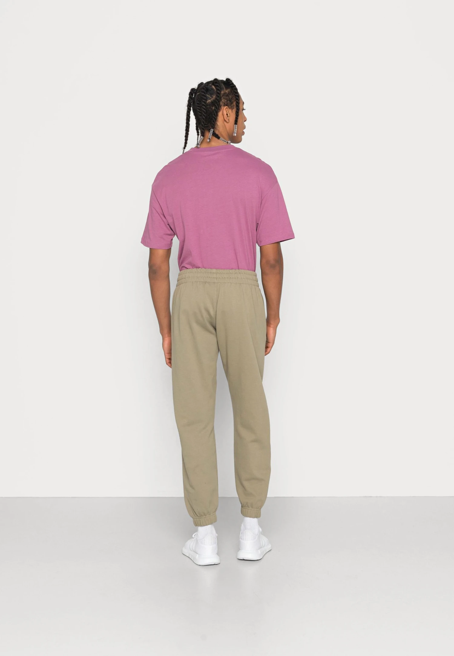 Adidas Originals Pant - Tracksuit Bottoms - Orbit Green 5 Adidas Originals Pant - Tracksuit Bottoms - Orbit Green - Image 3