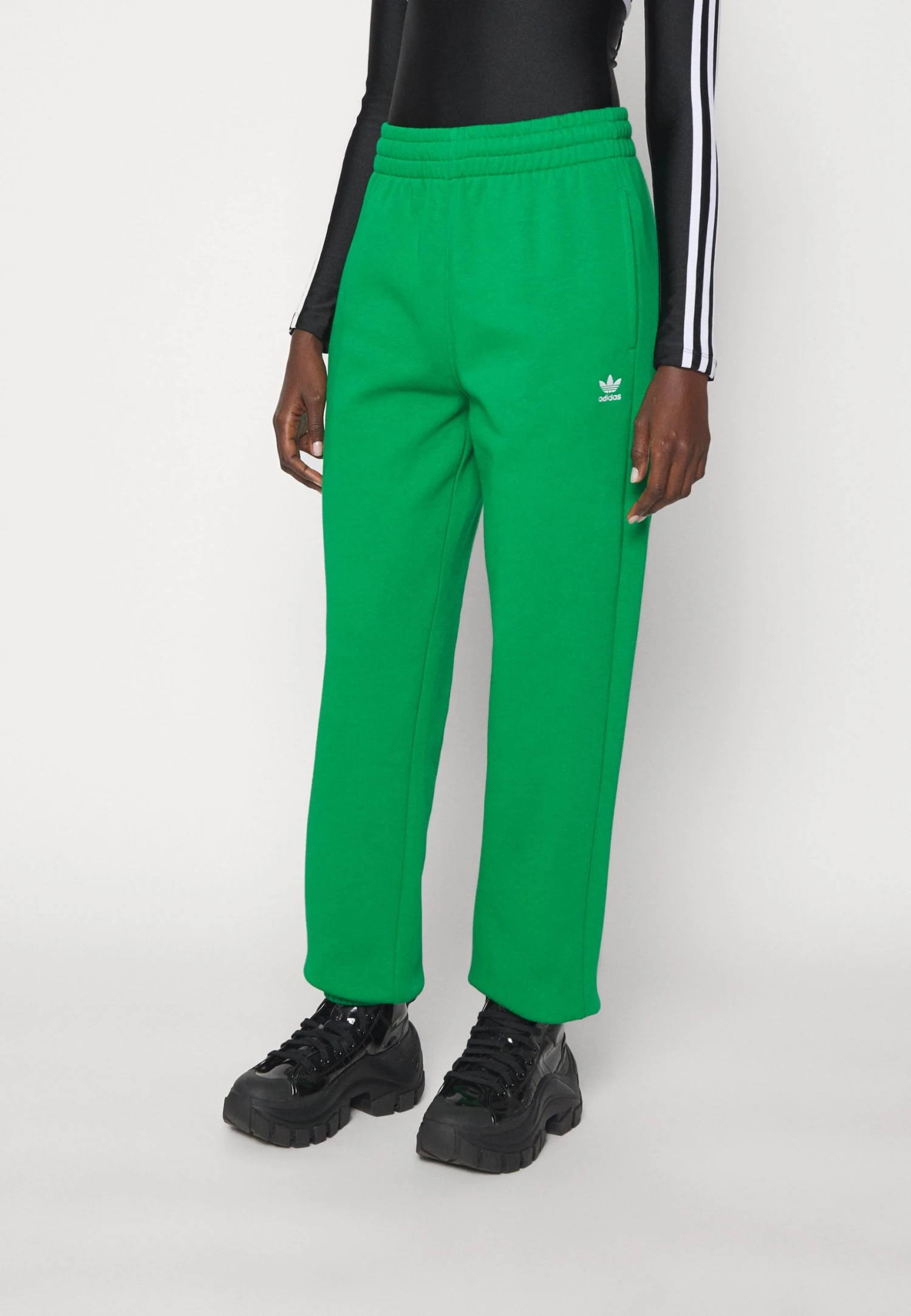 Adidas Originals Essentials - Tracksuit Bottoms - Green 5 Adidas Originals Essentials - Tracksuit Bottoms - Green - Image 3