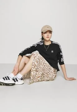 Adidas Originals Longsleeve - Long Sleeved Top 13 Adidas Originals Longsleeve - Long Sleeved Top -Adidas Shop 96755d96bcfb4ee2bfc982ce34b85f3a