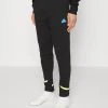 ADIDAS PERFORMANCE Arsenal London Pant - Club Wear - Black 2 ADIDAS PERFORMANCE Arsenal London Pant - Club Wear - Black -Adidas Shop 997a9b99aba94d1a99c5dceaab8308ce