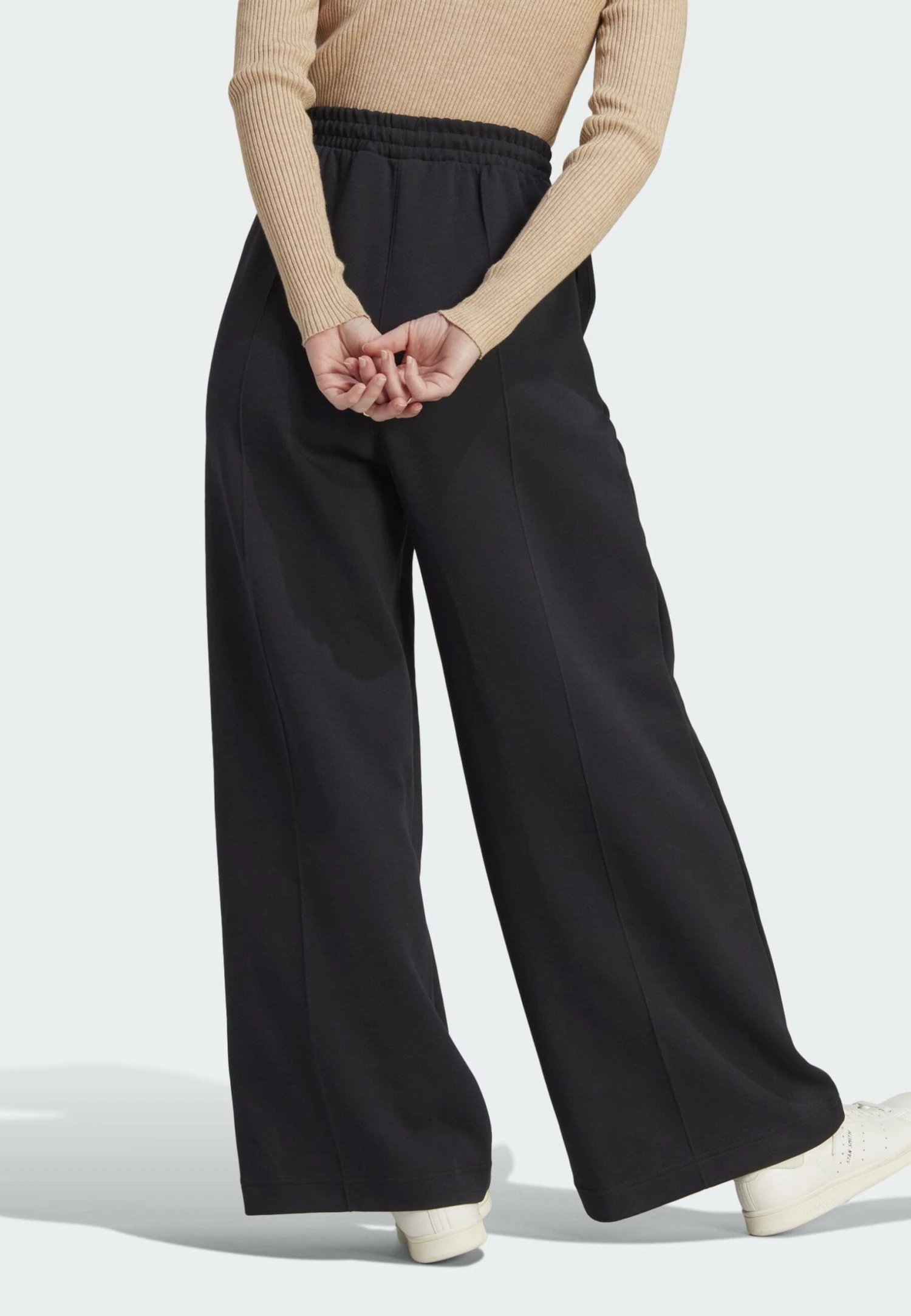 Adidas Originals Premium Essentials Wide-Leg Pintuck - Tracksuit Bottoms - Black 4 Adidas Originals Premium Essentials Wide-Leg Pintuck - Tracksuit Bottoms - Black - Image 2