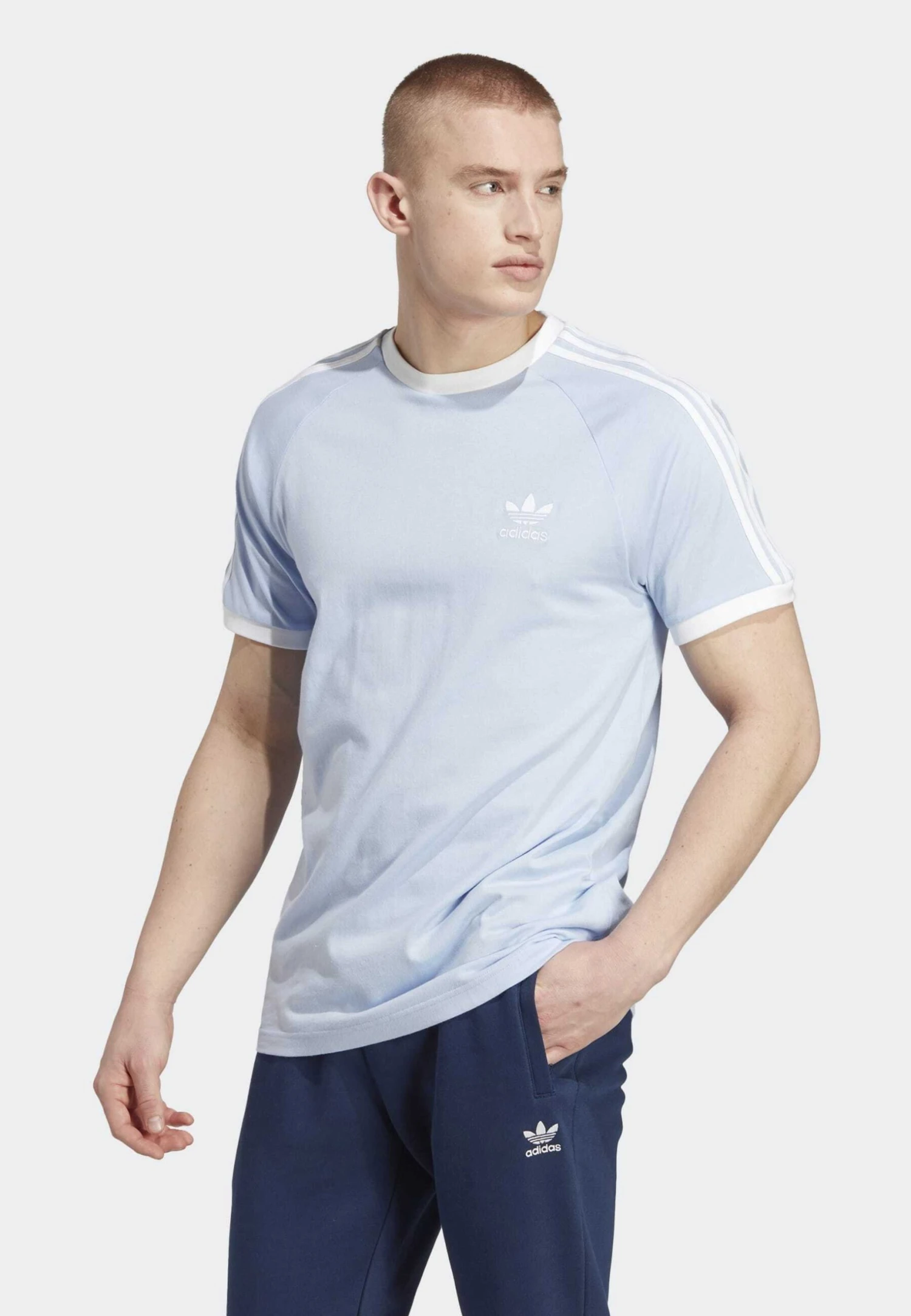 Adidas Originals 3 Stripes Tee Unisex - Print T-Shirt - Blue Dawn 3 Adidas Originals 3 Stripes Tee Unisex - Print T-Shirt - Blue Dawn