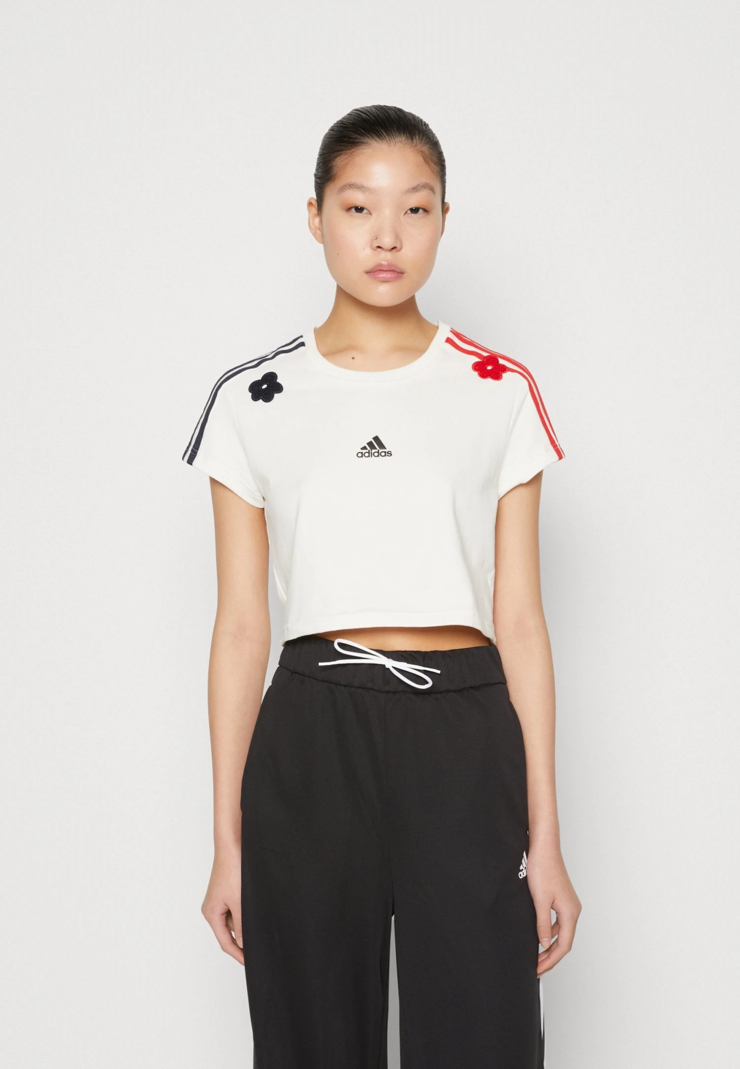 Adidas Sportswear Cropped With Flower Patches - Print T-Shirt - Chalk White 3 Adidas Sportswear Cropped With Flower Patches - Print T-Shirt - Chalk White