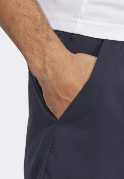 Adidas Sportswear M Lin Chelsea - Shorts - Legend Ink -Adidas Shop ae37135f2f79446e8a367a35529dce23