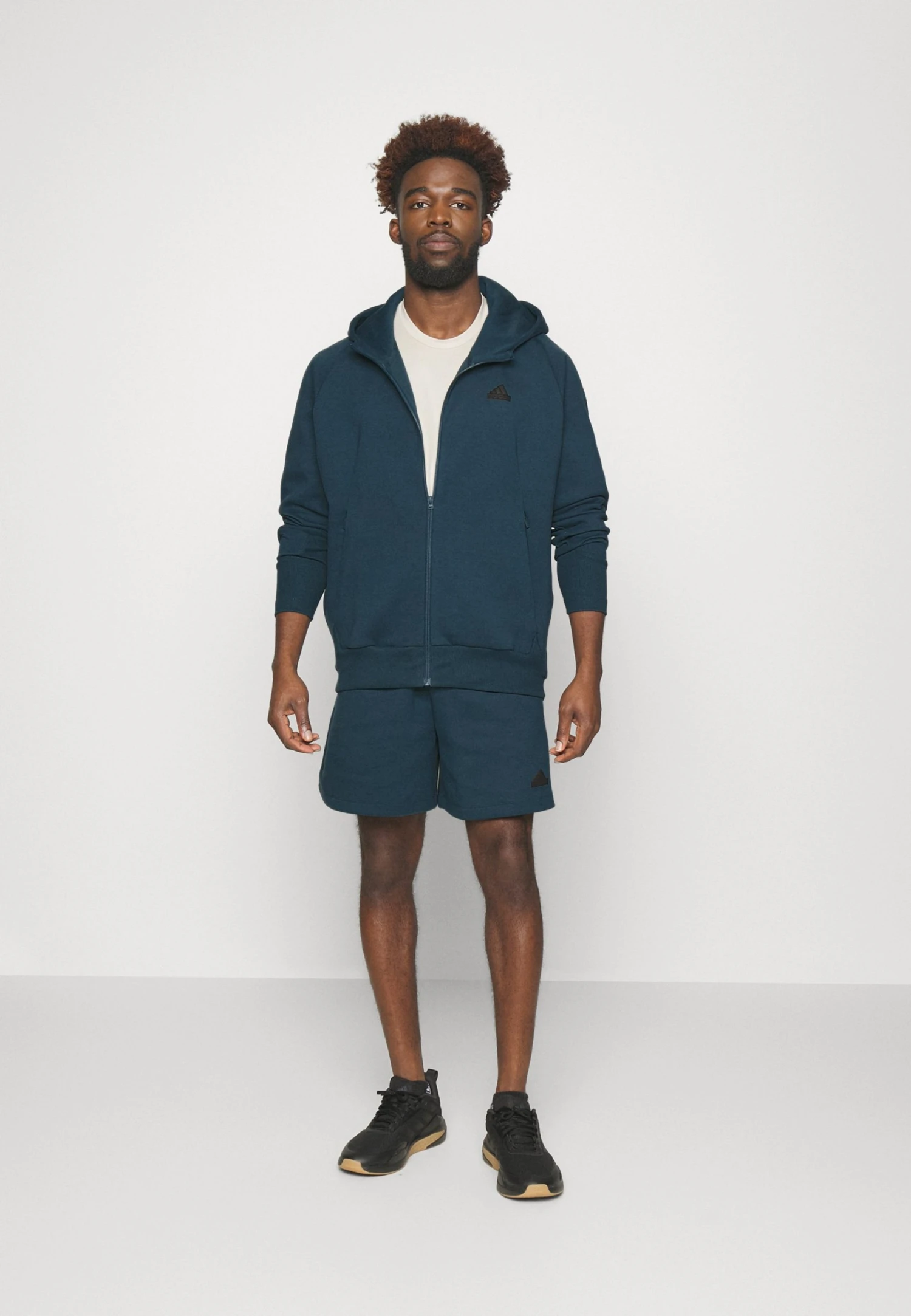 Adidas Sportswear Premium Z.N.E Pr Sho - Tracksuit Bottoms - Arctic Night 4 Adidas Sportswear Premium Z.N.E Pr Sho - Tracksuit Bottoms - Arctic Night - Image 2