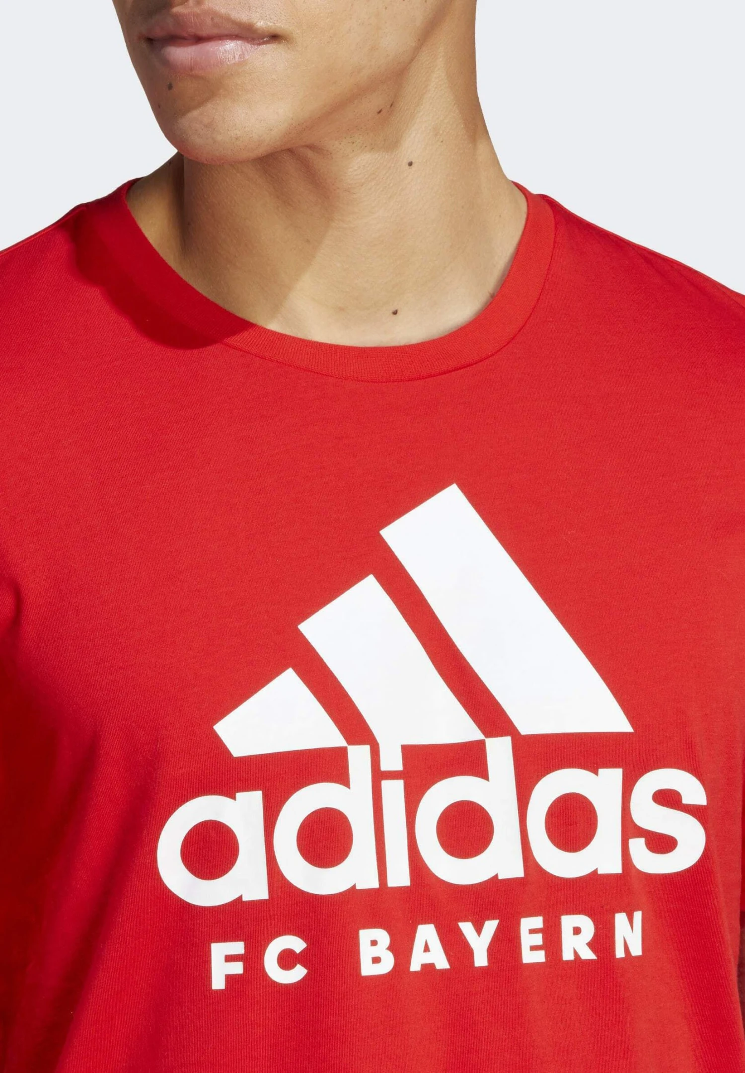 ADIDAS PERFORMANCE Fc Bayern Dna Graphic - Club Wear - Red 5 ADIDAS PERFORMANCE Fc Bayern Dna Graphic - Club Wear - Red - Image 3