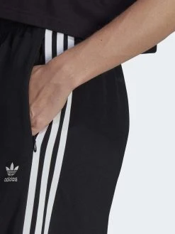 Adidas Originals Relaxed Wide Leg - Tracksuit Bottoms - Black -Adidas Shop b92ee73f5def401eb5e32d85351728c1
