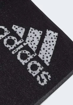 ADIDAS PERFORMANCE Branded Must Have - Towel - Black White 8 ADIDAS PERFORMANCE Branded Must Have - Towel - Black White -Adidas Shop b99c704ce2894929b069977a8898174d