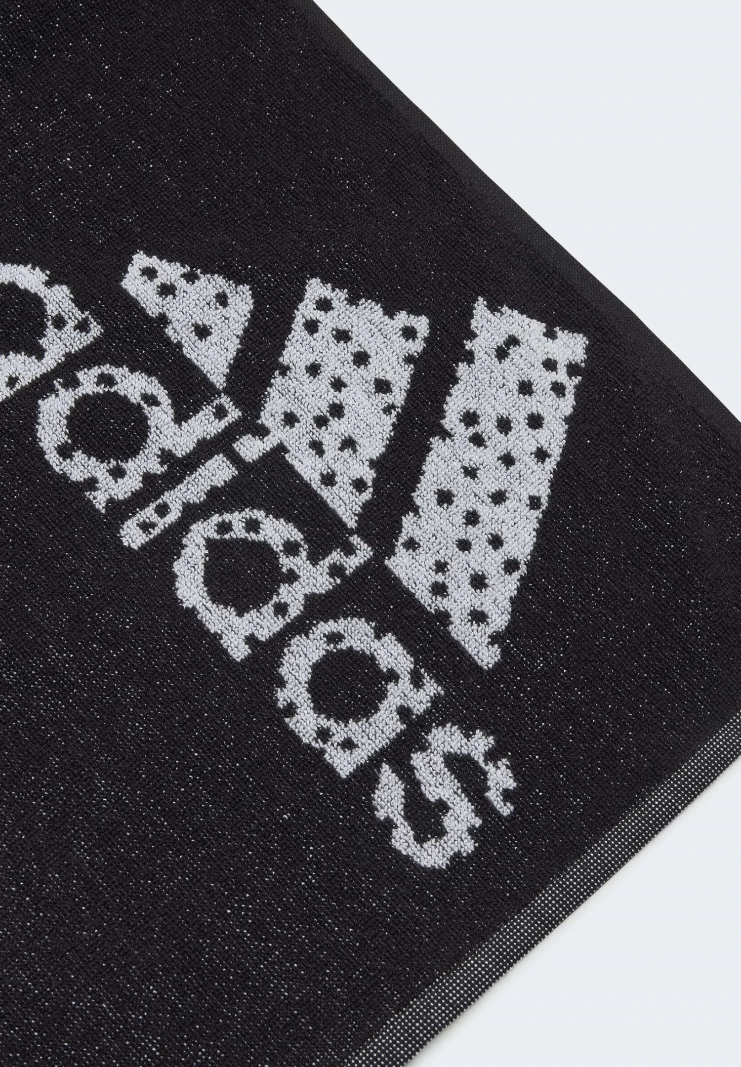 ADIDAS PERFORMANCE Branded Must Have - Towel - Black White 5 ADIDAS PERFORMANCE Branded Must Have - Towel - Black White - Image 3