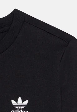 Adidas Originals Tee Junior Unisex - Long Sleeved Top - Black/White 10 Adidas Originals Tee Junior Unisex - Long Sleeved Top - Black/White -Adidas Shop ba1de581e33c4c44a35204567e53b37d