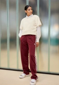 Adidas Originals Essentials Fluffy - Print T-Shirt - White -Adidas Shop bb9e52bf8aee4abab5c06f54086900ad